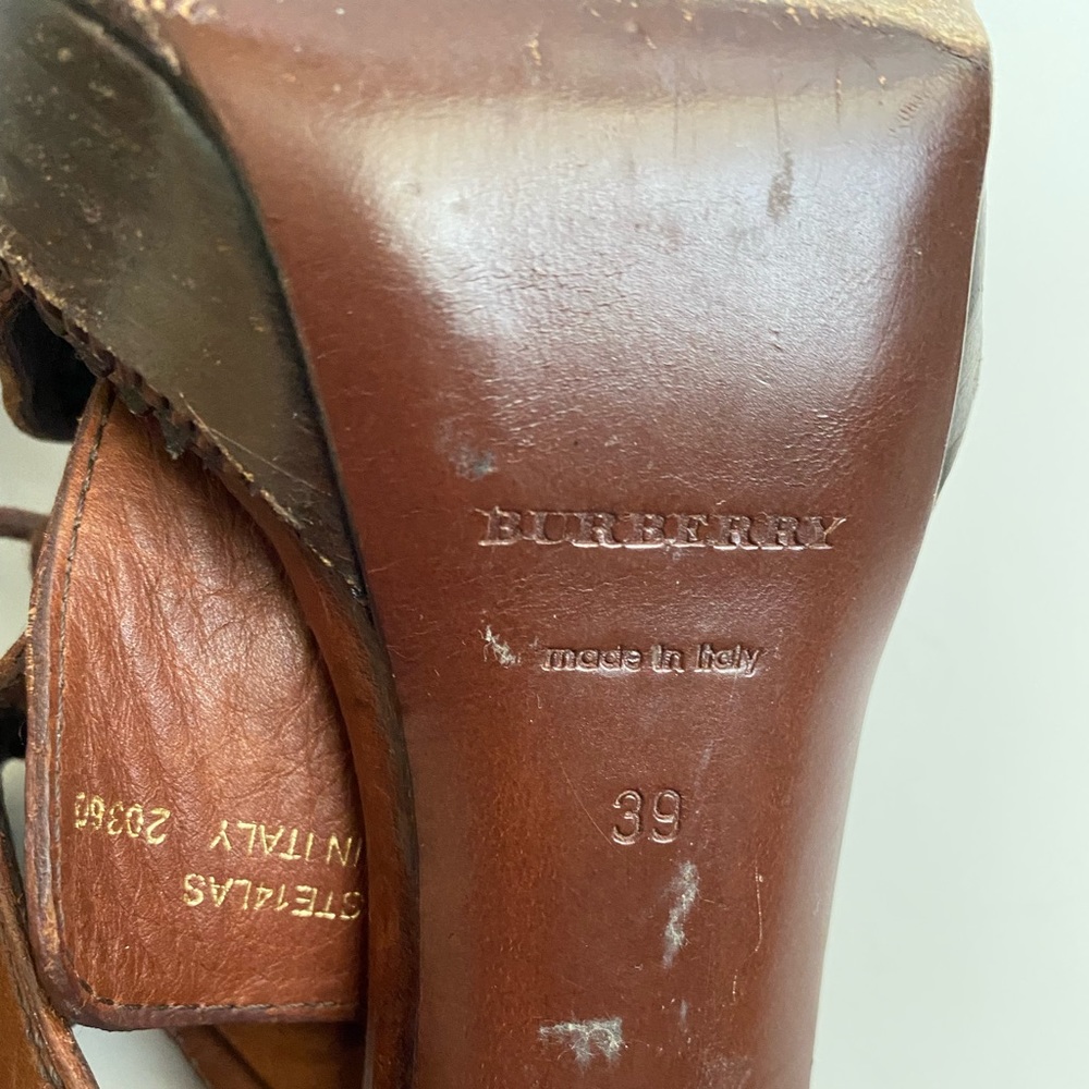 Burberry Heels - Picture 8 of 8